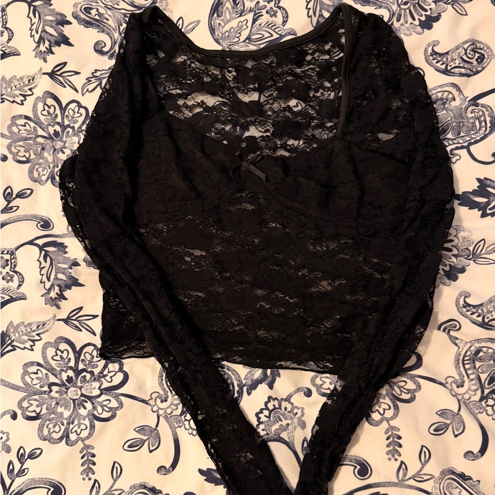 Black Lace Long-Sleeve Women's Top